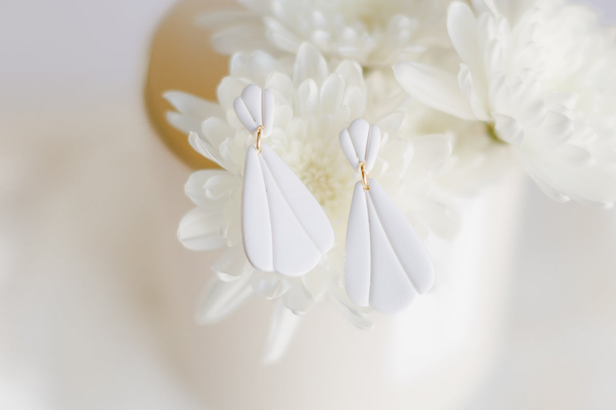 White Wild Daisy & Leaf Polymer Clay Drop Studs - Shop Indie